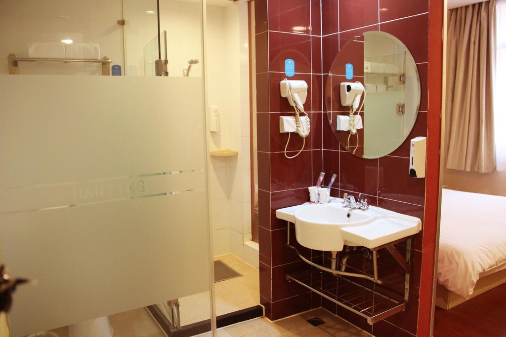 Hanting Express Shanghai Jinqiao Middle Yanggao Road Exterior foto